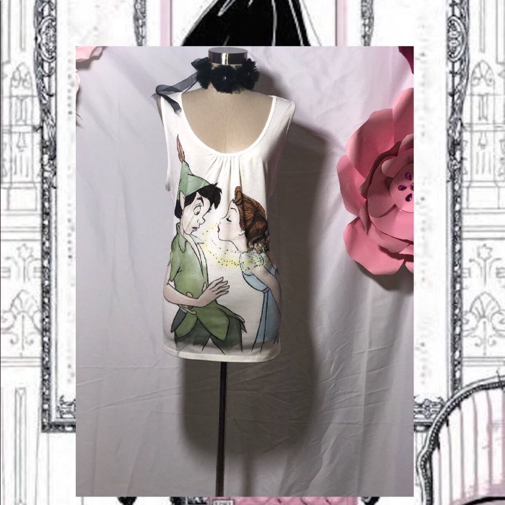 💕NWT💕 White Disney Parks Peter Pan blouse